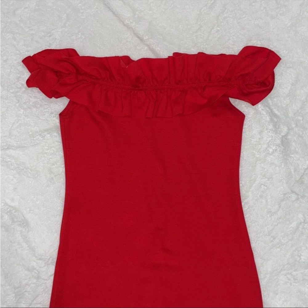 Off-Shoulder Ruffle Bodycon Dress in Red - Picture 4 of 5